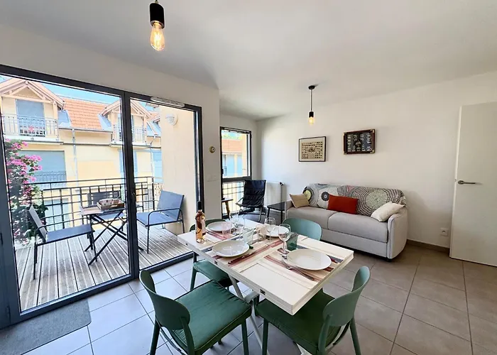 Les Amarres De L'aiguillon-4 By Interhome